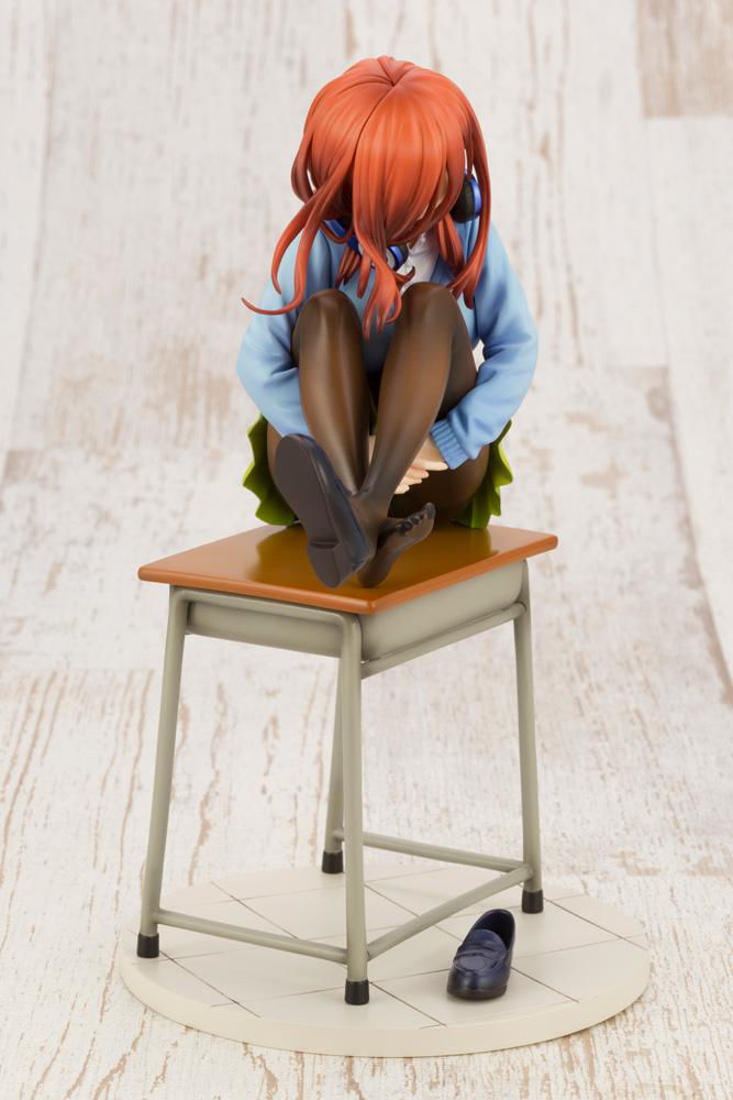 quintessential quintuplets action figures